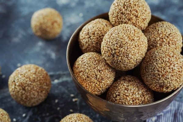 Makar Sankranti, Lohri, Pongal, Uttaran | Traditional Foods People Across India Will Eat This Week