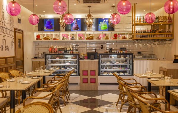 New in Mumbai: Flurys’ First Tearoom Outside Kolkata Blends Seaside Charm with Nostalgia