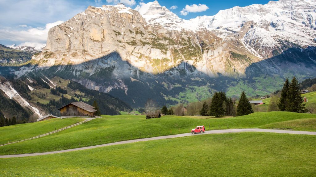 There are picturesque landscapes at every turn in Switzerland © ake1150sb / Getty Images

