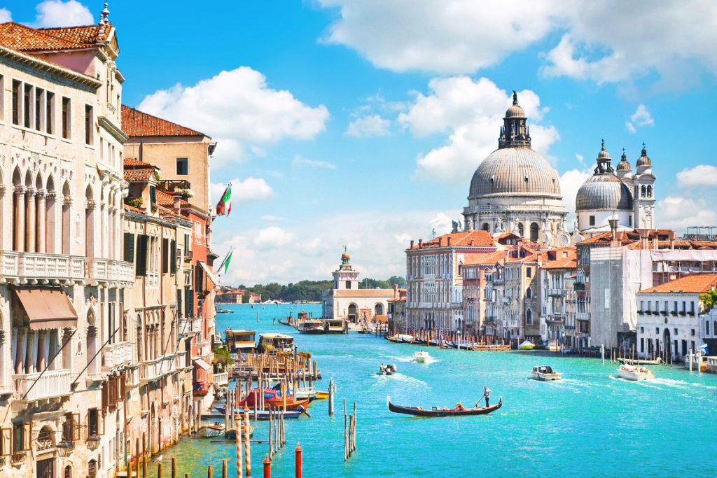 How To Spend 24 Hours In Venice, Italy: The Ultimate One Day Itinerary