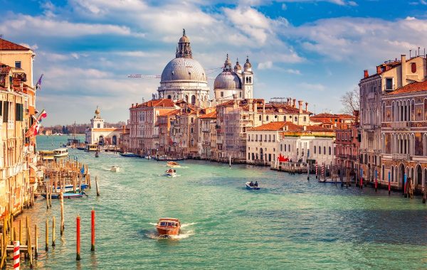 12-Day Multi-Destination Europe Tour from London to Amsterdam, Venice, Rome and Paris