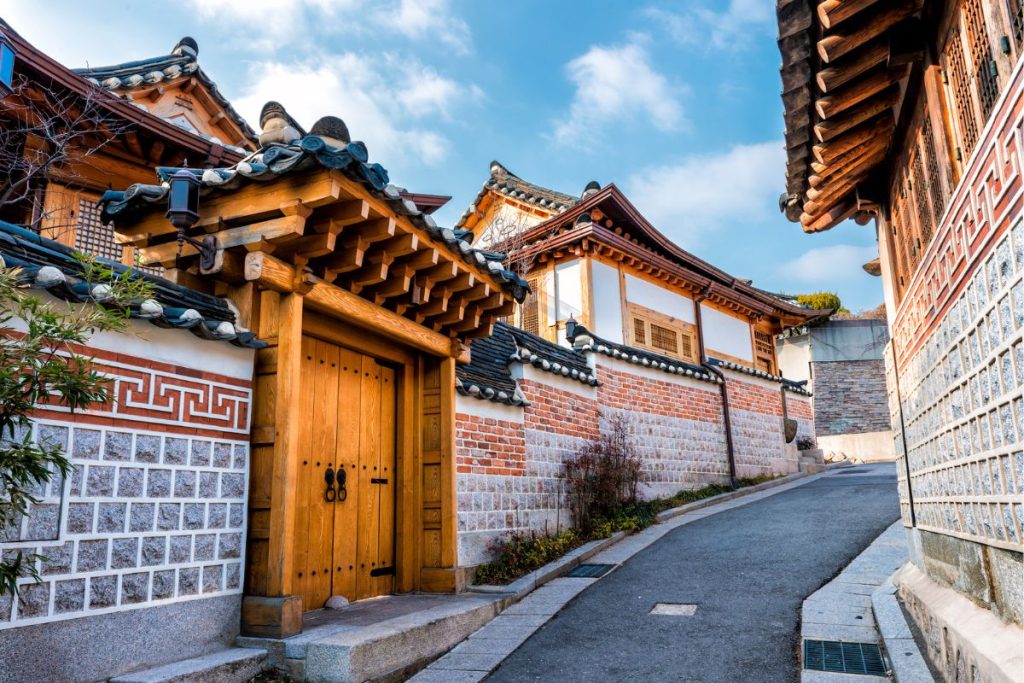 Bukchon Hanok Village (1)