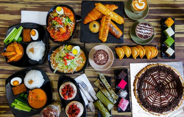 What to Eat in Singapore: 8 Must-Try Dishes