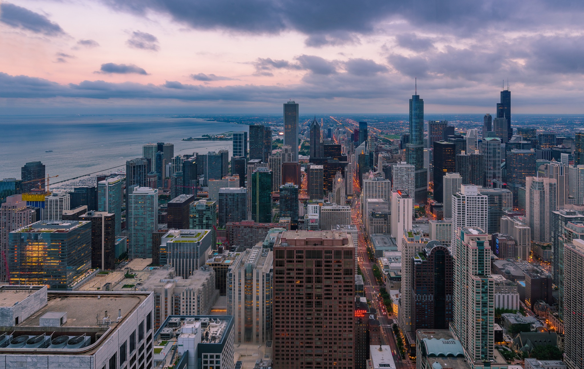 10 Reasons You Need to Visit Chicago This Year